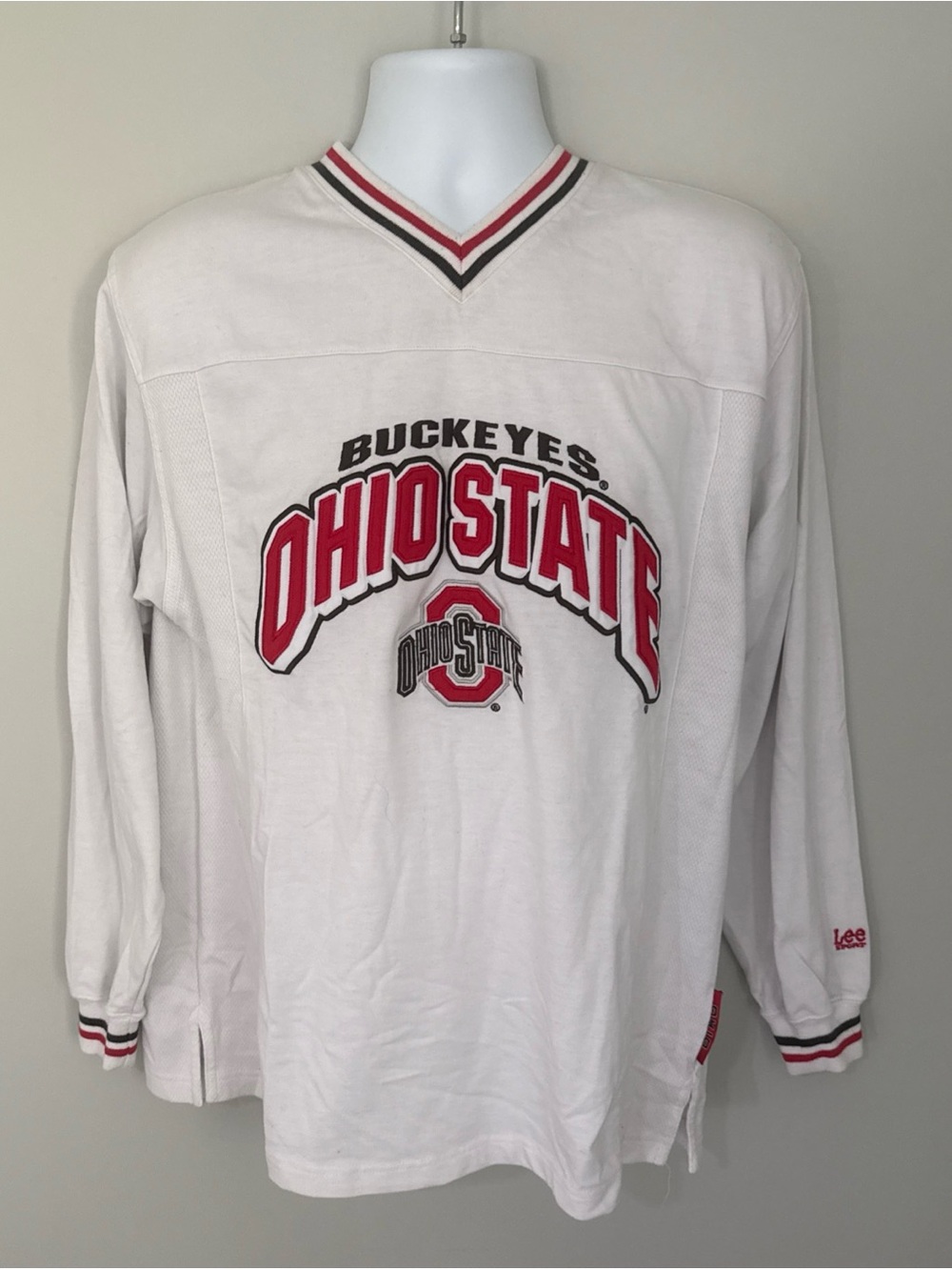 Lee Sport vintage stitched Ohio State Buckeyes long sleeve pullover - Medium